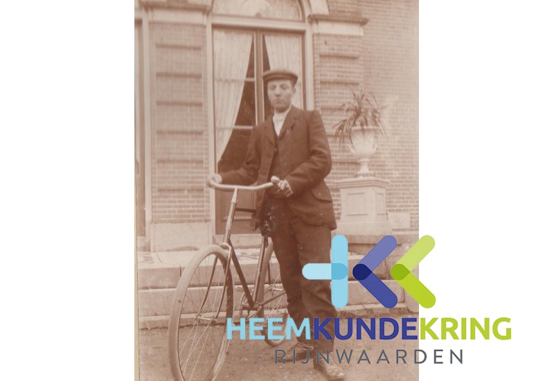 br 25 man met fiets